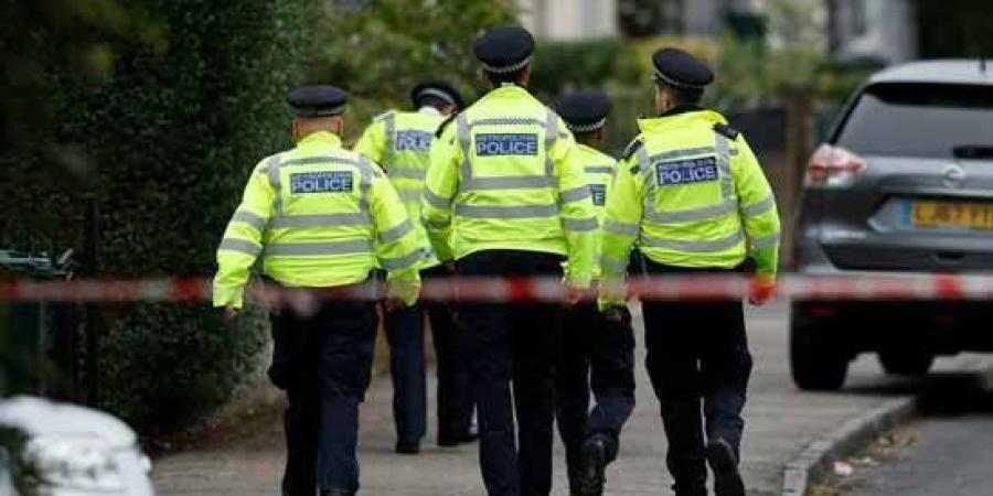 اندلاع أعمال عنف في «بلفاست» بأيرلندا الشمالية على خلفية حادث طعــن.. واعتقال مشتبه به