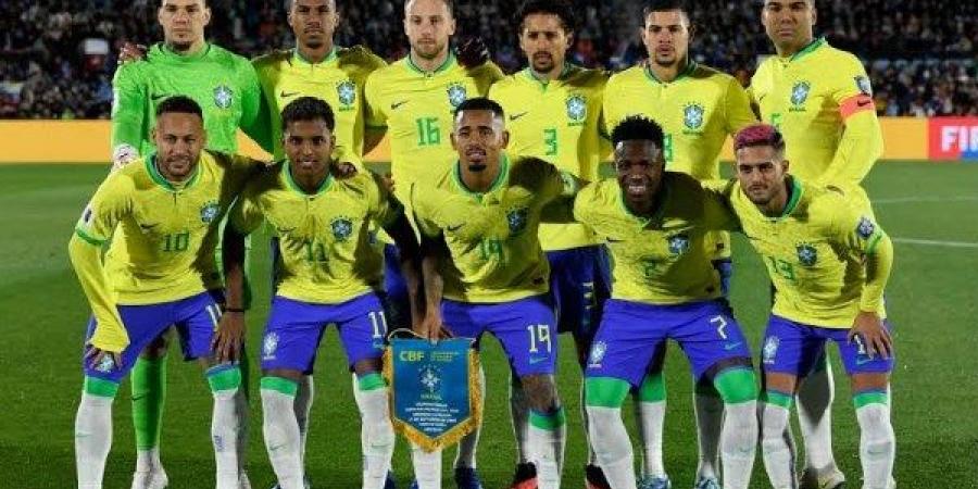 الكشف عن حكم مباراة المغرب والبرازيل في كأس العالم