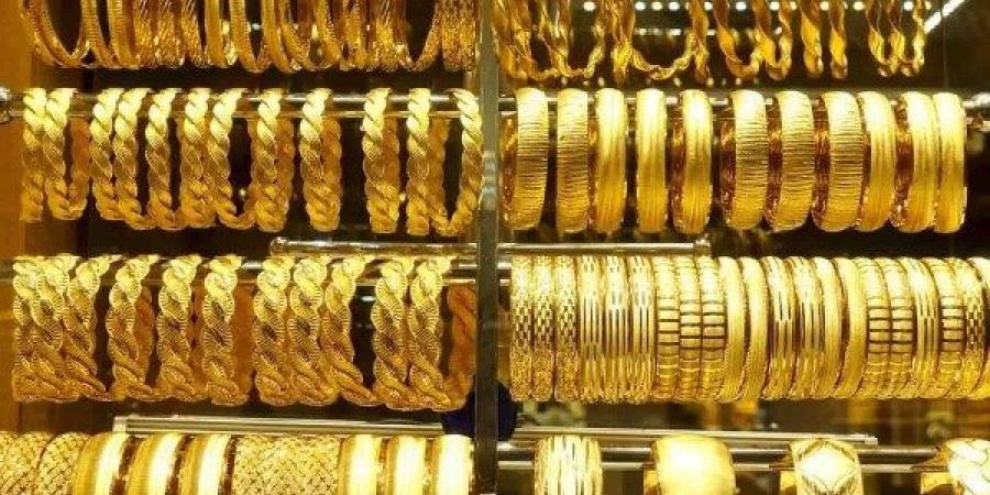 عيار 21 يتراجع 265 جنيهًا و24 يهبط بأكثر من 300 جنيه.. أسعار الذهب الآن