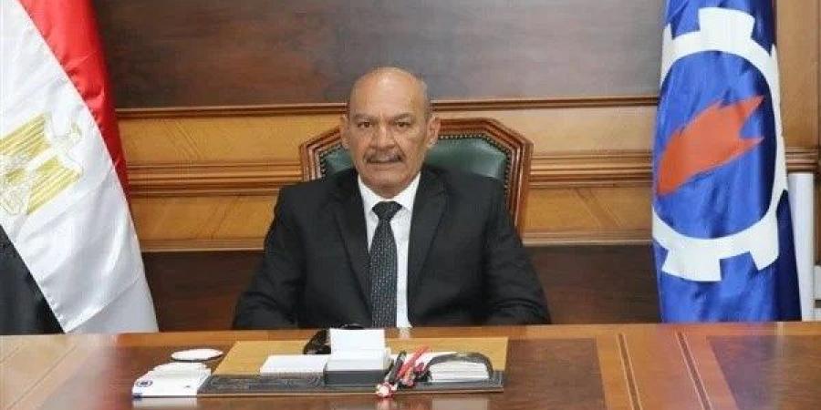 محافظ السويس: تنظيم معسكرات للكشافة والجوالة بالمدارس خلال الإجازة الصيفية