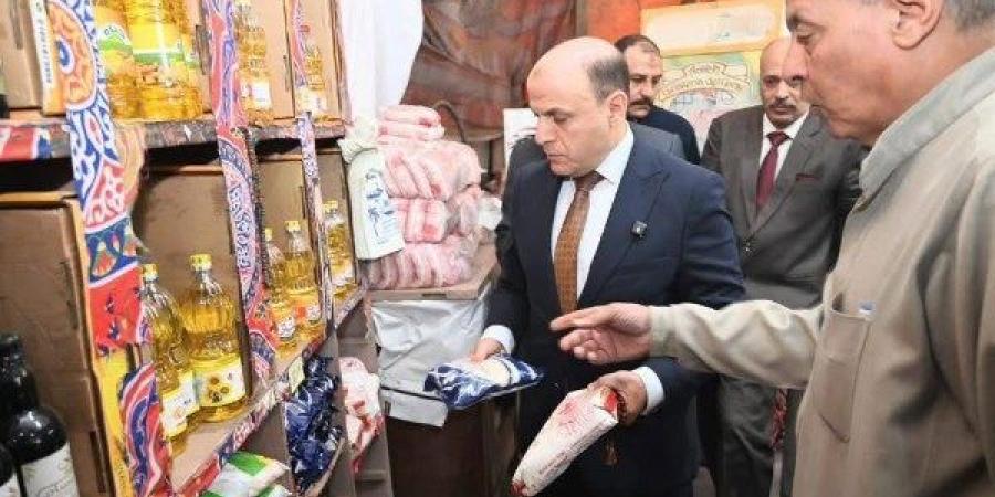 إقبال كثيف وتخفيضات حقيقية.. أسواق "اليوم الواحد" بالغربية تنجح في الوصول للمواطن وتخفيف أعباء المعيشة