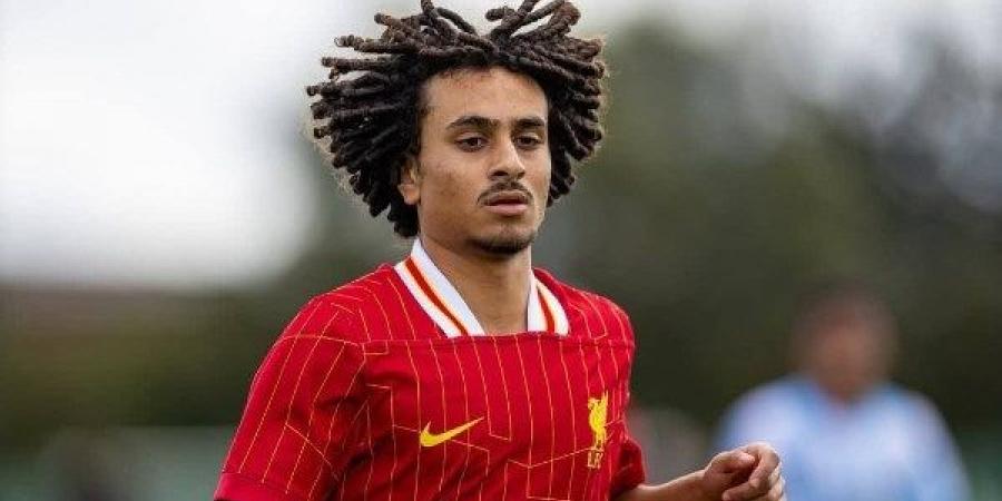 بعد محمد صلاح.. مصري آخر يودع ليفربول مع نهاية عقده