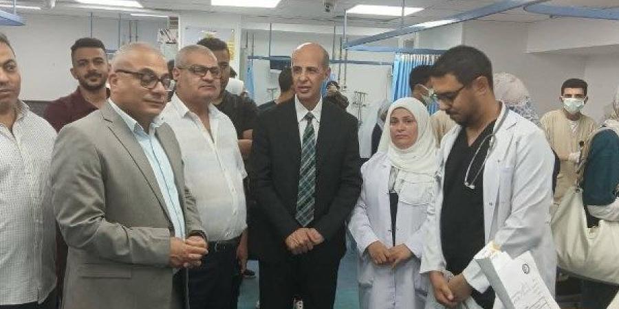 رئيس جامعة بني سويف في زيارة مفاجئة لقسم طوارئ الأطفال بالمستشفى الجامعي | صور