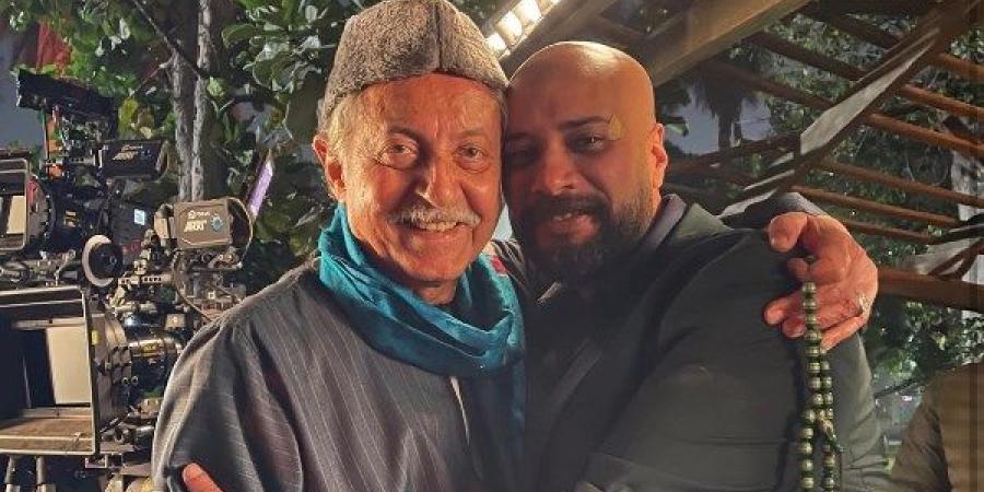 هتوحشني أوي.. حاتم صلاح ينهي عبدالعزيز مخيون بكلمات مؤثرة