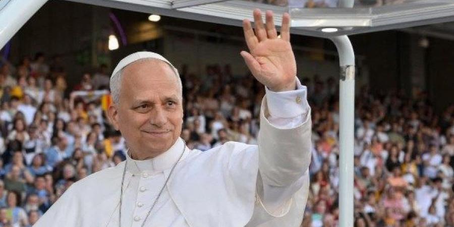 حصاد اليوم الأول في برشلونة.. بابا الفاتيكان يبارك قافلة مساعدات إنسانية لأوكرانيا