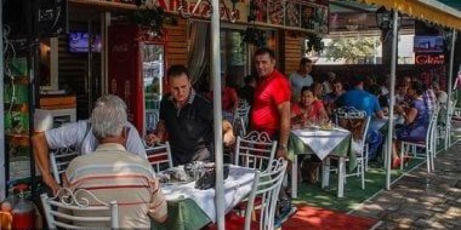 أبرز 5 دول لازم تدفع لعمالها بقشيش منها أمريكا.. لو ناوى تسافر
