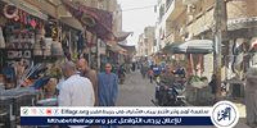 محافظ أسيوط: لا تهاون مع التعديات على حرم الطريق وحملات مكثفة لإعادة الانضباط بشوارع منفلوط