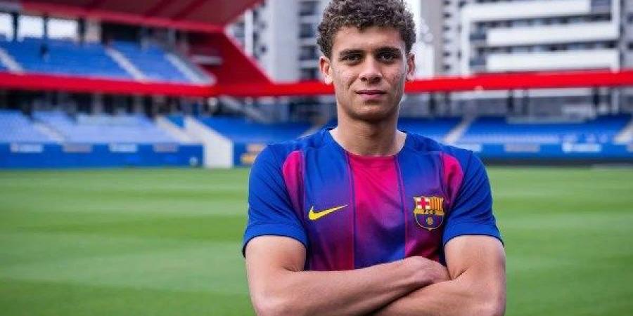 برشلونة الإسباني يخطر الأهلي رسميا بتفعيل بند شراء حمزة عبدالكريم