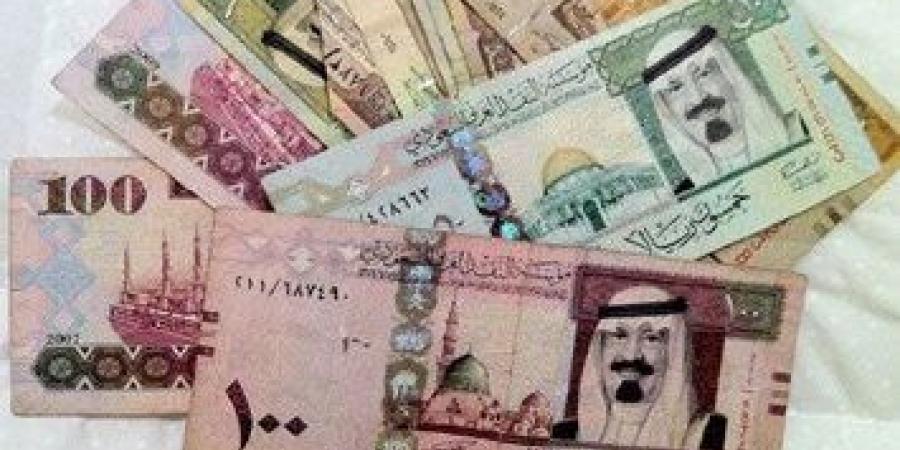 الريال السعودي يقترب من 14 جنيهًا في البنوك المصرية اليوم الأربعاء