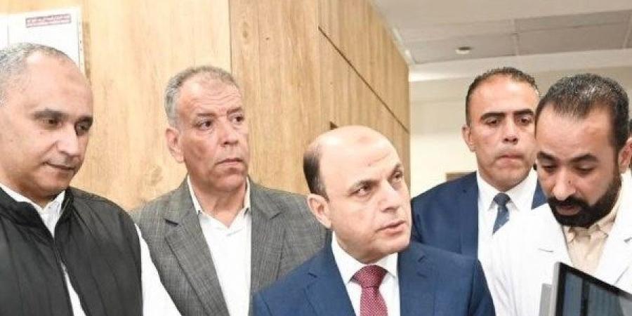 محافظ الغربية يترجم مطالب أصحاب ورش ومصانع الأخشاب بدفرّة إلى إجراءات تنفيذية ويعزز الخدمات الطبية