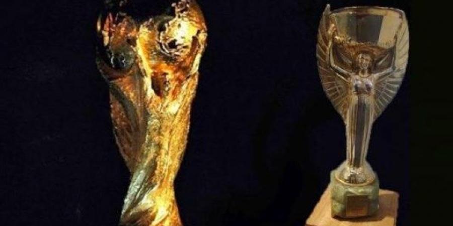 من جول ريميه إلى التحفة الذهبية.. كيف تغير شكل كأس العالم عبر التاريخ؟