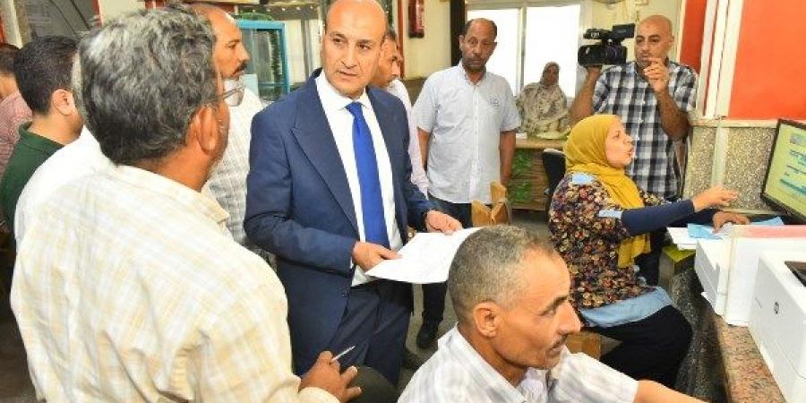 محافظ أسيوط يتفقد المركز التكنولوجي بالفتح لمتابعة ملفات التصالح والتقنين