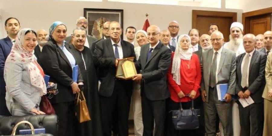 الدائمة لحقوق الإنسان تعقد لقاءً تشاوريًا مع الاتحاد العام للجمعيات والمؤسسات الأهلية