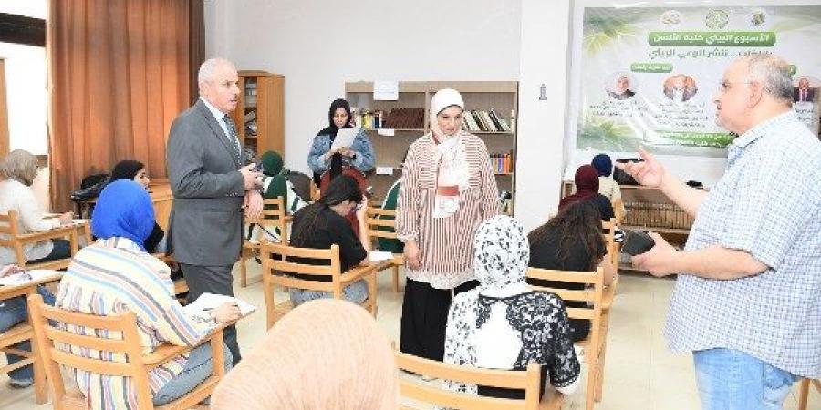 رئيس جامعة قناة السويس يتابع انتظام لجان امتحانات كلية الألسن