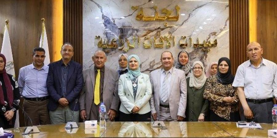 مصر الأولى عالميا في تصدير النحل الحي.. والزراعة تكثف جهود حماية المناحل