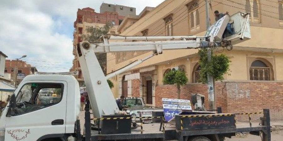 محافظ كفر الشيخ: إزالة 30 إعلانًا مخالفًا بالحامول| صور