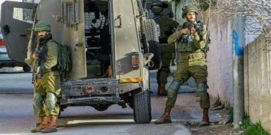 إصابة سيدة فلسطينية وهدم منزل واقتحامات إسرائيلية متفرقة بالضفة الغربية