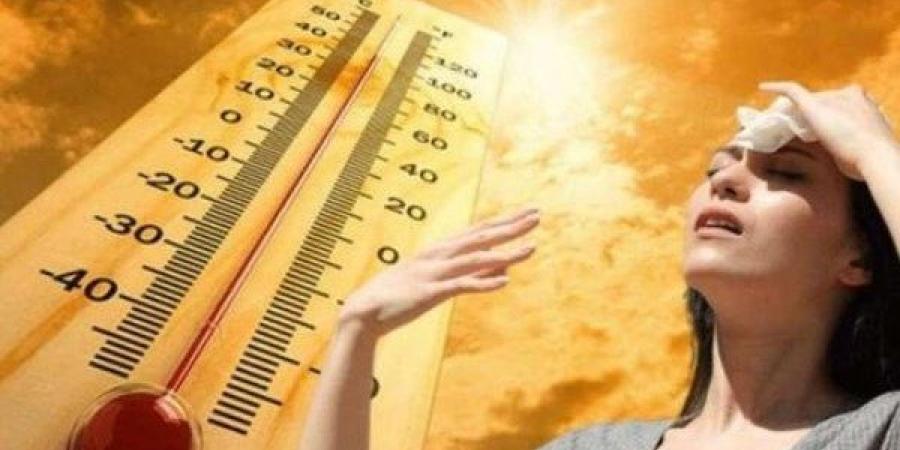 مخاطر الصيف وارتفاع الحرارة .. كيف تحمي نفسك من الإجهاد الحراري وضربة الشمس؟| فديو