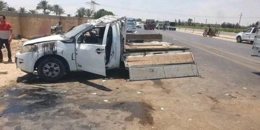 انقلاب سيارة عمالة على طريق السادات بالمنوفية