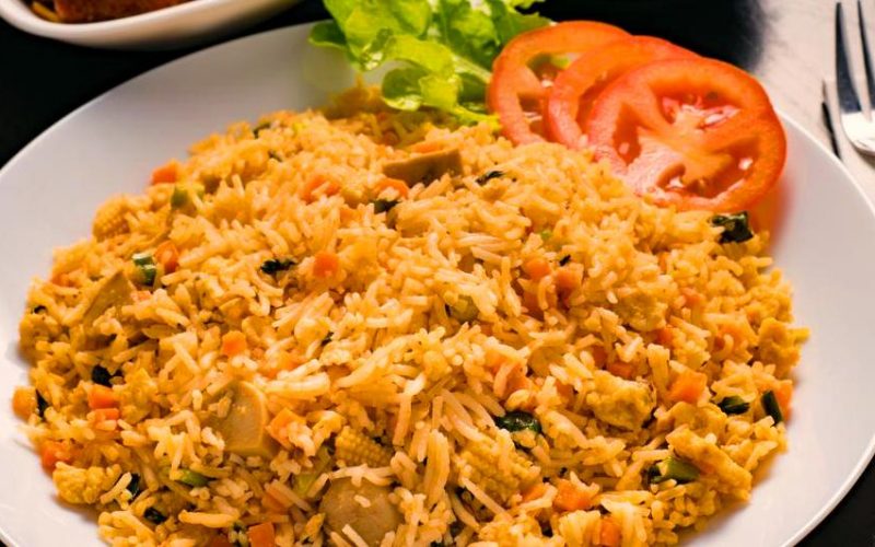طريقة عمل ارز الصيادية – الارز مع السمك ولا اطعم