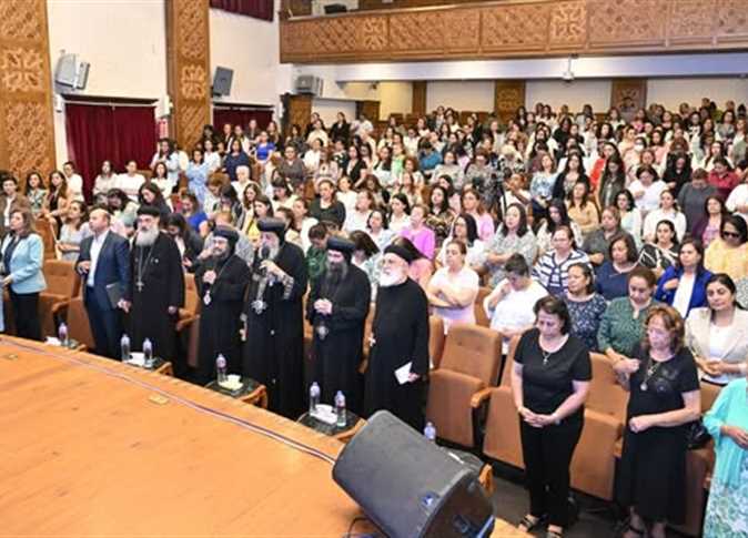 البابا تواضروس ينصح زوجات كهنة الإسكندرية بالبعد عن الانفعال والنميمة والحسد