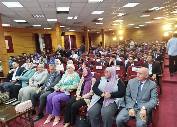 صورة لمشاركة الطلاب