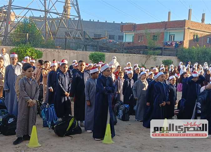 تحت شعار «عهد علينا حب الوطن».. بدء العام الدراسي الجديد بالمعاهد الأزهرية