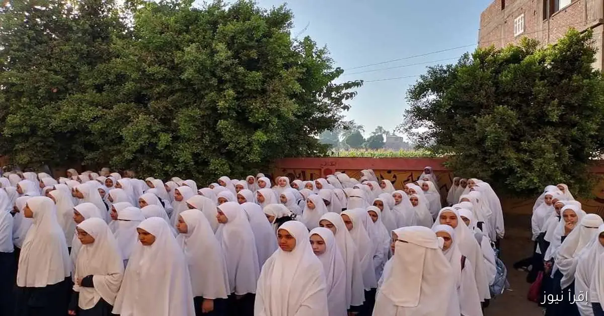 انتظام الدراسة في المعاهد الأزهرية ببني سويف بزي الحجاب والجبة والقفطان