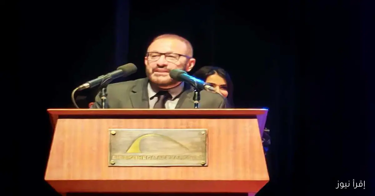 أحمد السقا يوضح سبب غياب محمد هنيدي في ختام مهرجان الإسكندرية المسرحي الدولي