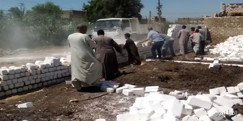 إزالة فورية لحالتي بناء مخالف على أرض زراعية في قرية الشعانية بنجع حمادي