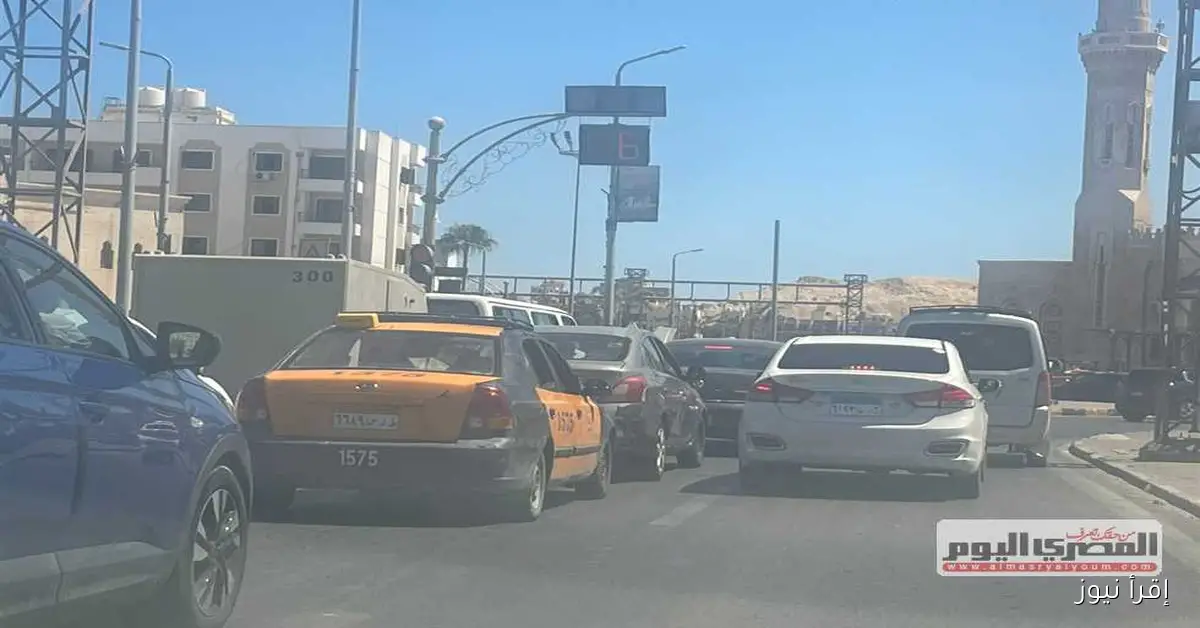 إشارات مرور ميادين الغردقة بحاجة إلى رقابة.. مطالبات بتركيب كاميرات مراقبة ذكية لتوثيق المخالفات