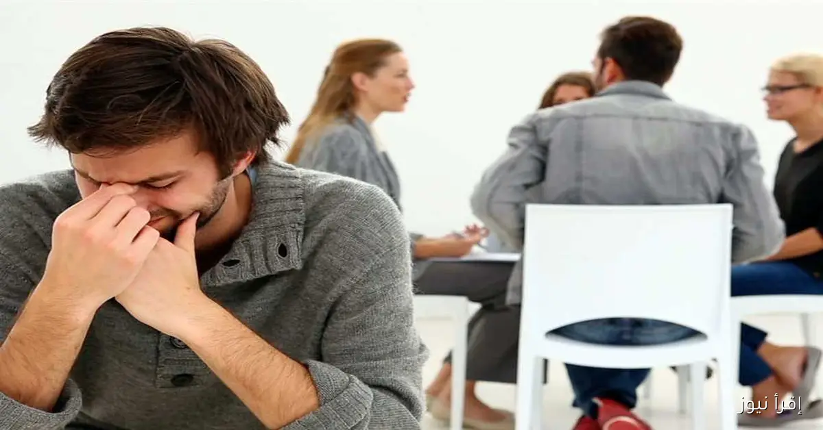 «اضطراب القلق الاجتماعي»: علامات الإصابة وكيفية التعامل مع المناسبات بثقة