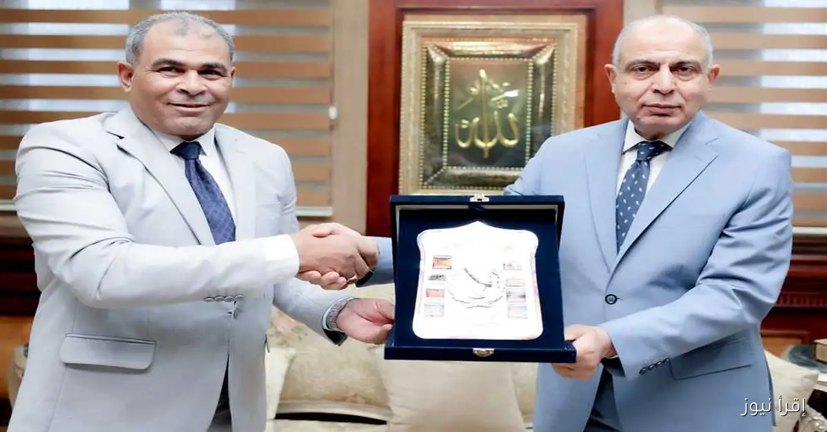 تكريم وكيل التموين السابق في المنيا تقديراً لجهوده في تطوير القطاع
