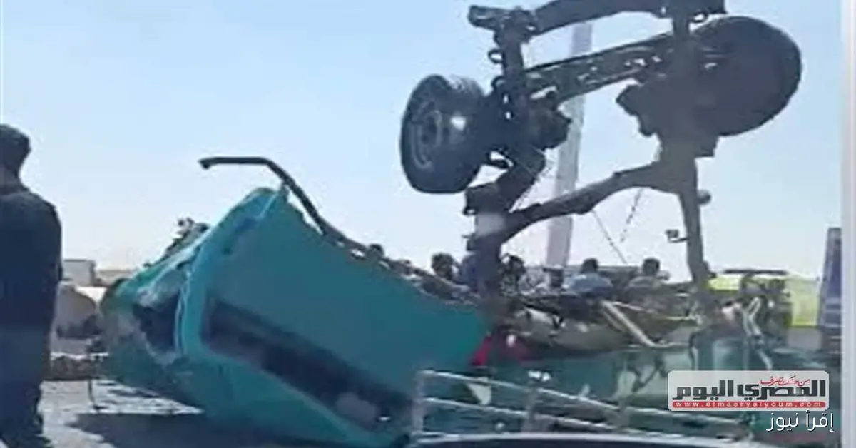 حادث مروع على طريق الواحات في 6 أكتوبر يتسبب في تحويل سيارة إلى كومة من الحديد
