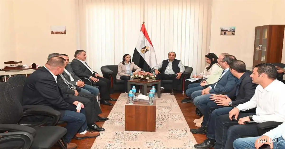 وزير قطاع الأعمال في كفر الدوار: تعزيز تنافسية المنتجات الوطنية من خلال تطوير صناعة الغزل والنسيج