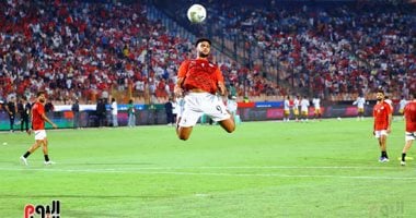 بيراميدز يسعى لضم أسامة فيصل في يناير