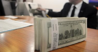 أسعار الدولار في البنوك المصرية تسجل استقراراً بعد تثبيت سعر الفائدة اليوم الجمعة 3 دولار