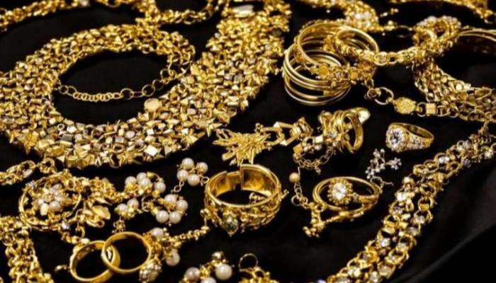 أسعار الذهب في مصر اليوم الأحد 30 نوفمبر 2025.. انخفاض بسيط