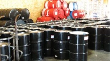 أسعار النفط العالمية تتراجع وخام برنت يسجل 6242 دولار للبرميل