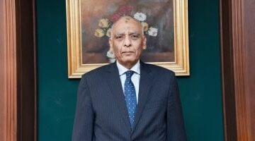 أشرف فرحات يتولى رئاسة بعثة شباب الهوكي في كأس العالم