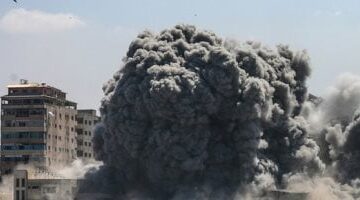 إسرائيل تشن عشر غارات على مواقع داخل الخط الأصفر