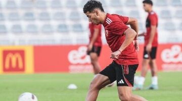 إمام عاشور يستعد للظهور أساسياً مع الأهلي في مواجهة الجيش