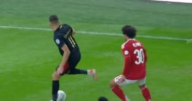 الأهلى يتأخر بهدف أمام الجيش الملكى في الشوط الأول