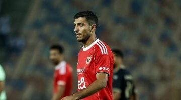 الأهلي يخسر هدف التقدم أمام شبيبة القبائل بسبب التسلل