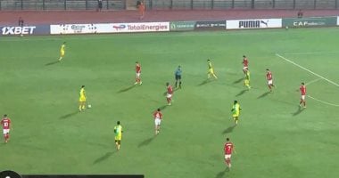 الأهلي يضغط على شبيبة القبائل بحثًا عن هدف التقدم بعد 15 دقيقة من المباراة