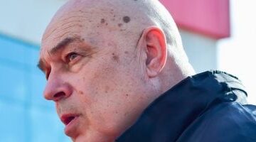 الزمالك يعلن إيقاف القيد بسبب أزمة 133 ألف دولار مع