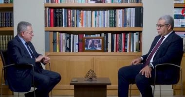 السنيورة يعلن استعداده لدعم الحريري مجددًا ويؤكد أن خلافاته مع جنبلاط عابرة