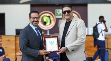المصري يسلم درع النادي لمسؤولي السفارة المصرية في زامبيا