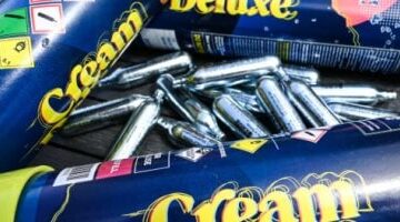 المغرب يكشف عن تحديات غاز الضحك ويطالب بتشديد القوانين لحماية