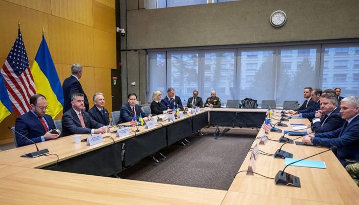بدء المحادثات بين أوكرانيا وأمريكا.. ضغوط لإنهاء النزاع
